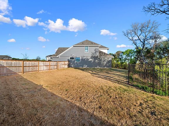 5th image of 2345 Beebalm St