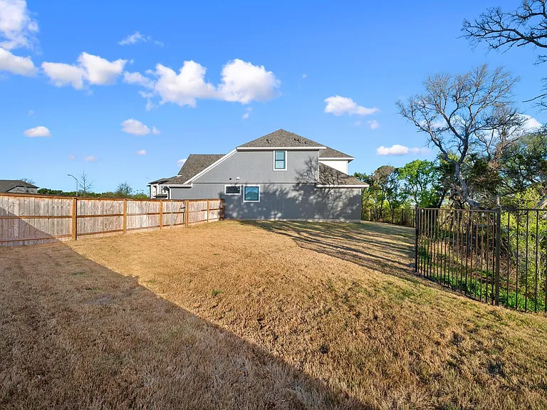 2345 Beebalm St — Photo 5