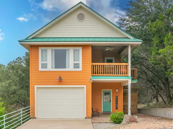 1024 SUMMIT BLF, Canyon Lake, TX 78133