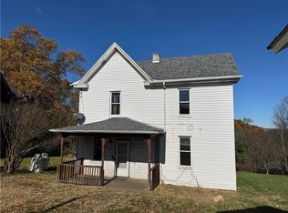 431 1st St, Allison, PA 15413