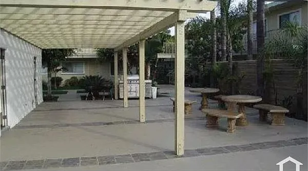 2 bed, 904 sqft, $2,554 — Photo 2