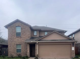 8010 Farthing Ln, Rosharon, TX 77583