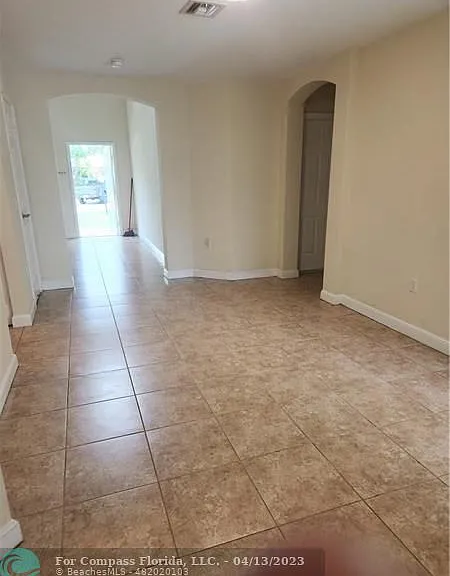 6094 Live Oak Ct #A — Photo 21
