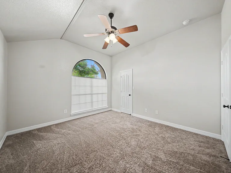 6404 Siltstone Loop — Photo 15