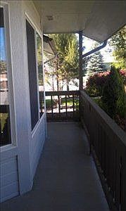 2nd image of 412 Bitterbrush Dr