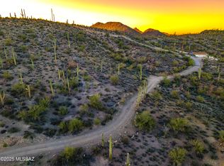 6880 W El Camino Del Cerro, Tucson, AZ 85745