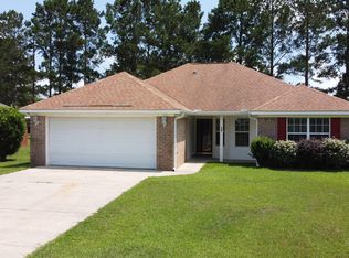 422 Meadow Ln, Foley, AL 36535