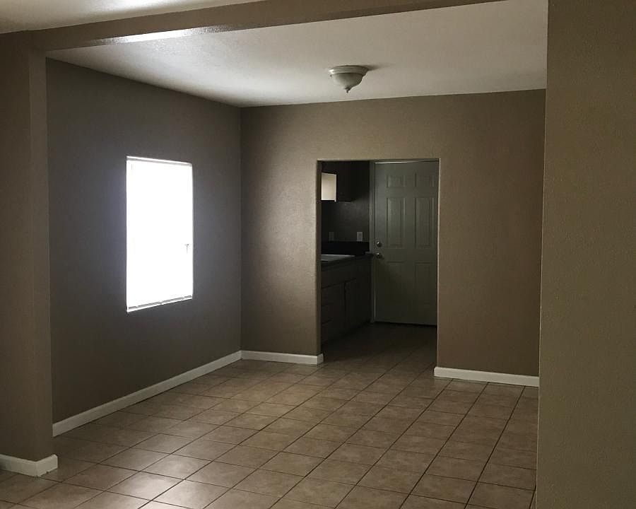 1st image of 4249 1/2 Floral Dr