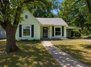 1031 Ritchey St, Gainesville, TX 76240