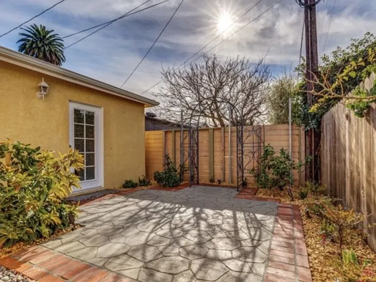 4333 S Westlawn Ave — Photo 10
