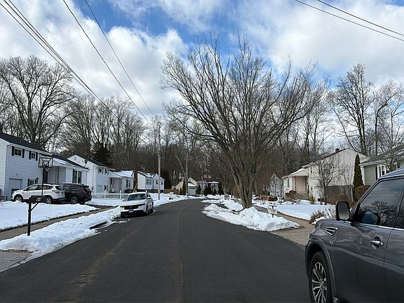 5th image of 57 Carroll Rd