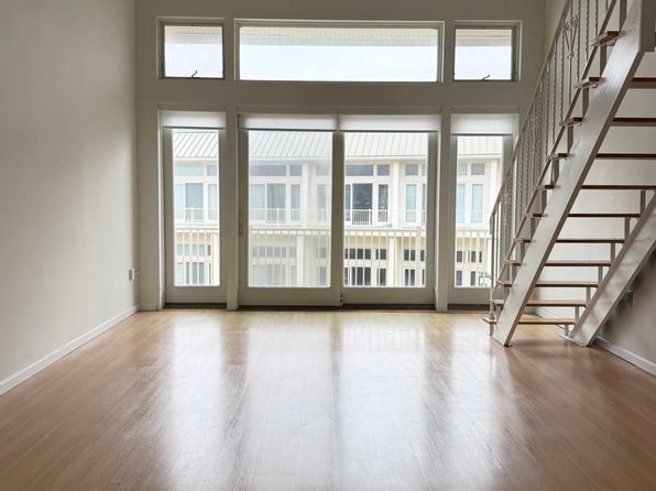 448 Ocean Ave N #6B