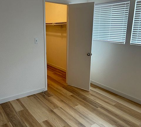 3rd image of 111 Oceano Ave #C