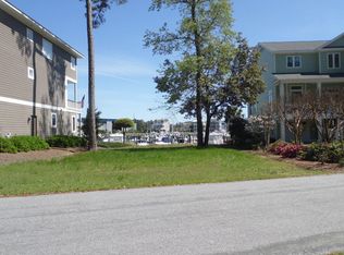 2790 Trident Ct SE, Southport, NC 28461
