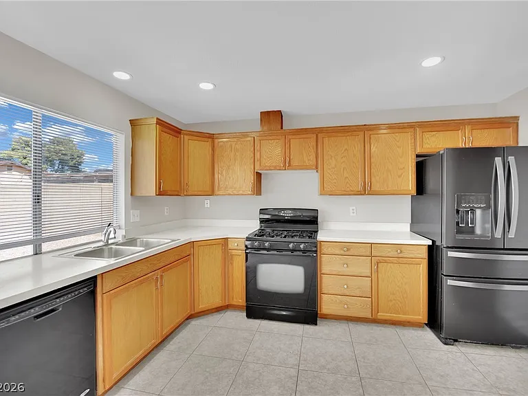 7156 Enterprise Dr — Photo 15
