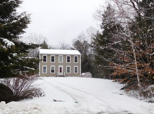 58 Saunders Rd, Mechanic Falls, ME 04256