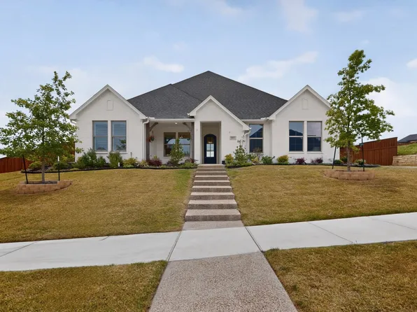 10813 Alta Sierra Dr, Benbrook, TX 76126