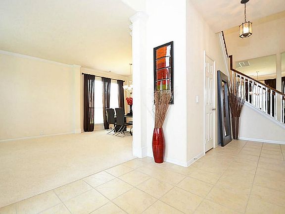 4th image of 9106 Sunny Brook Ln