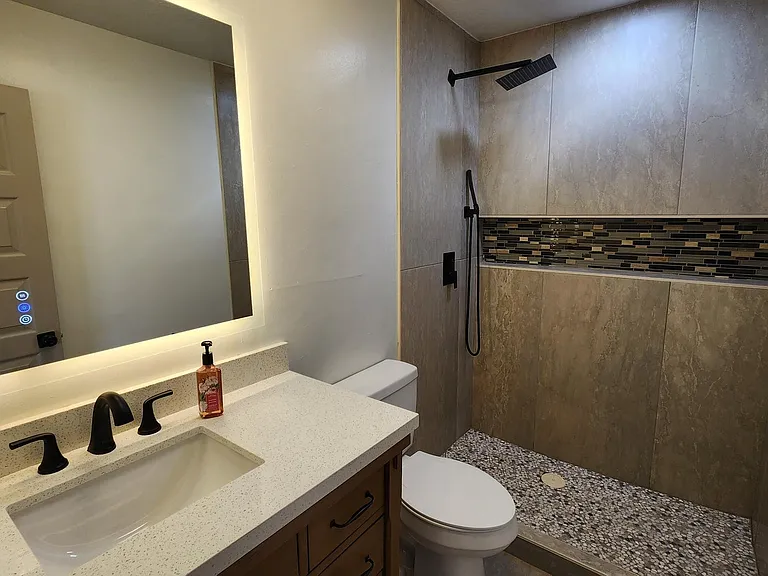 431 W Redd Rd — Photo 12