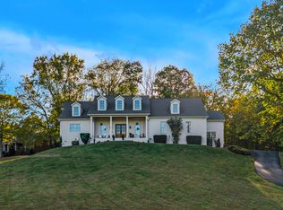 4447 Savage Pointe Dr, Franklin, TN 37064