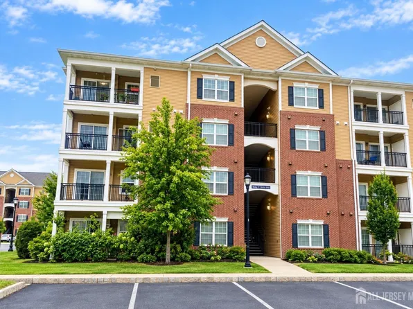 728 Strassle Way, South Plainfield, NJ 07080