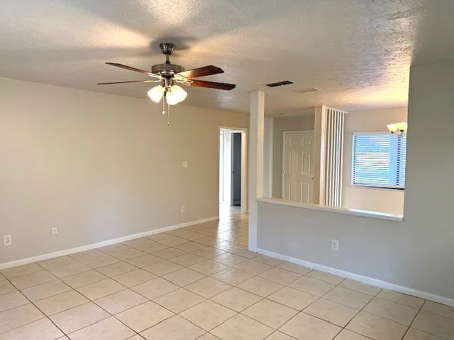 5012 Country Hills Dr — Photo 11