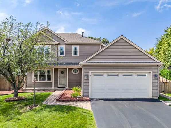 8 Arthur Ct, Streamwood, IL 60107