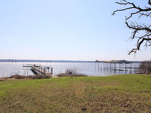3rd image of 8087 Lakeview Dr