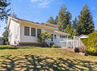 21376 Lakeview Cres, Hope, BC V0X 1L1