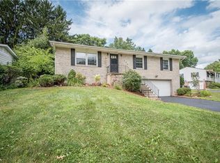 468 Holliston Rd, Akron, OH 44333