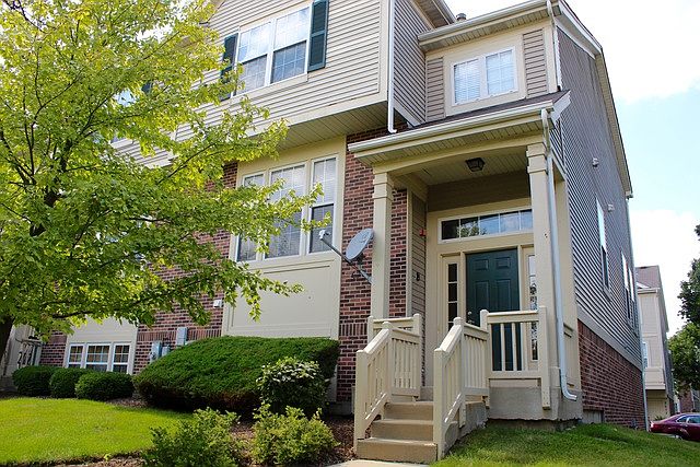 1st image of 2653 N Greenwood Ave