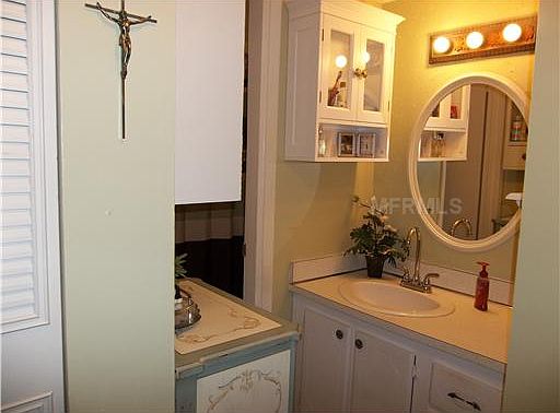 5th image of 220 N Idlewood Ave APT 206