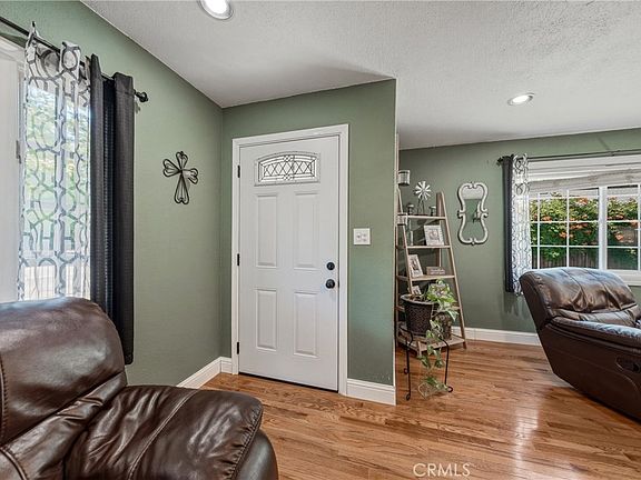 5th image of 9655 Main St