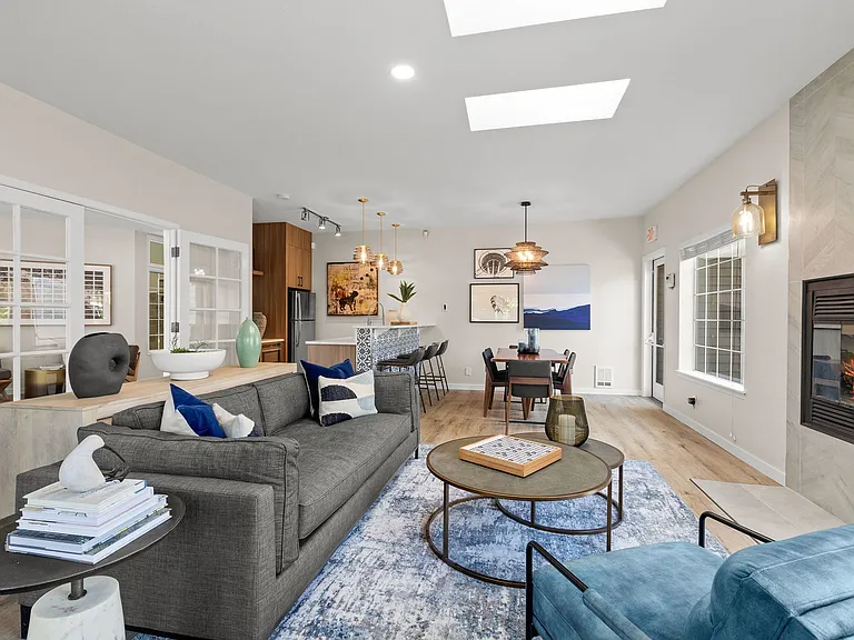 Avana West Hill — Photo 24