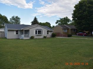 221 Brewer Rd, Danville, IL 61834