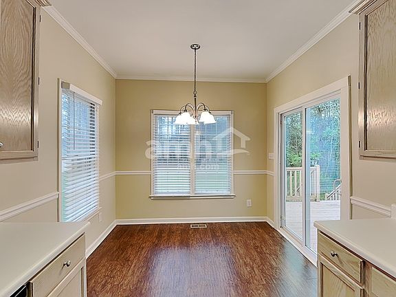 5th image of 1302 Dungan Dr NW