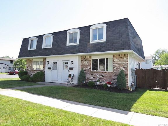 3rd image of 33 Parkview Ct