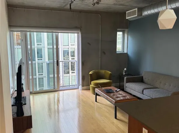 645 W 9th St APT 425, Los Angeles, CA 90015