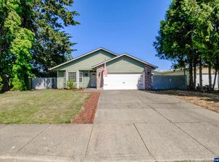 335 S 3rd St, Jefferson, OR 97352