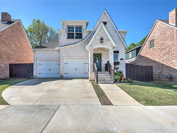 134 N Hawkstone Dr, Fayetteville, AR 72704