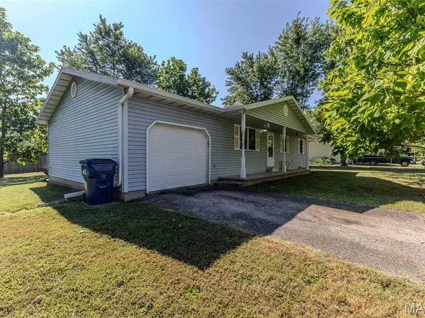 1524 Tekary St, Lebanon, MO 65536