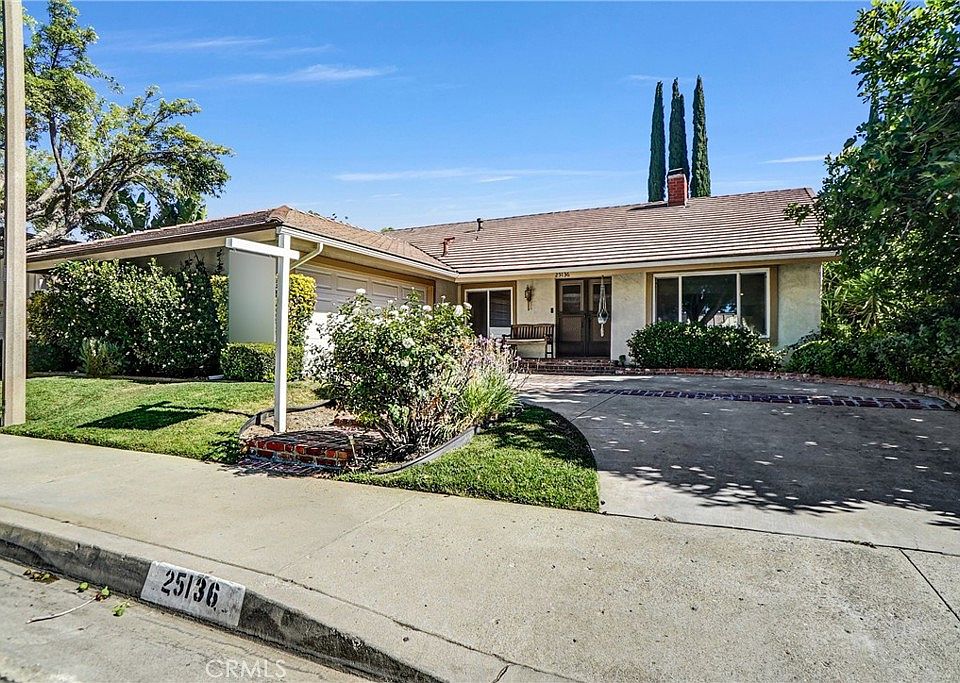 1st image of 25136 Avenida Rondel