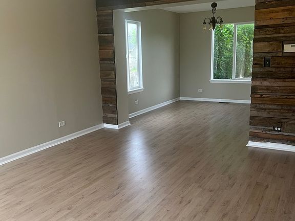 5th image of 2074 Kathleen Cir