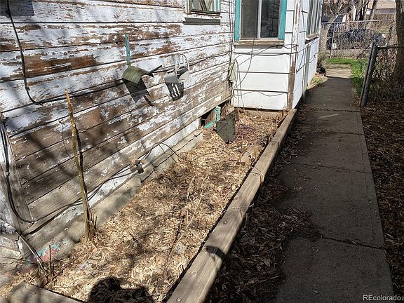 4th image of 651 Lowell Blvd