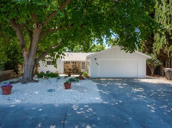 1805 Donner Ct, Woodland, CA 95695