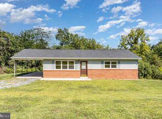 7 Floyd Dr, Middletown, PA 17057