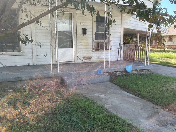 312 Lottie St