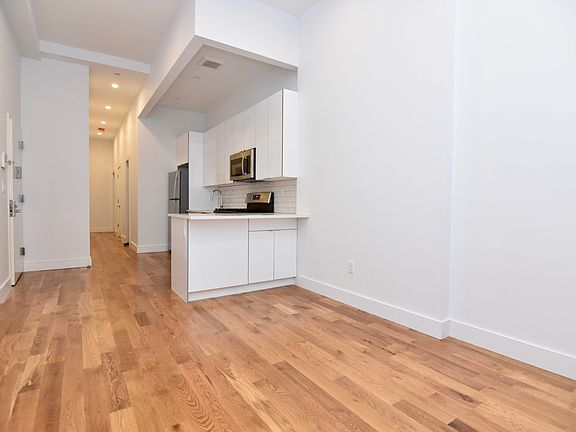 3rd image of 355 W 122nd St #2A