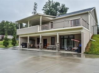 469 Old Us 19 23 Hwy, Candler, NC 28715