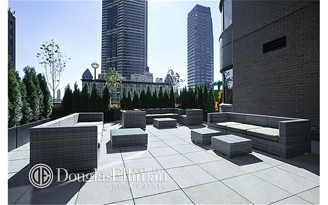 Sold by Douglas Elliman | media 14